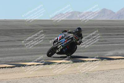 media/Oct-13-2025-Moto Forza (Mon) [[a66d839500]]/4-C Group/Session 2 (Bowl)/